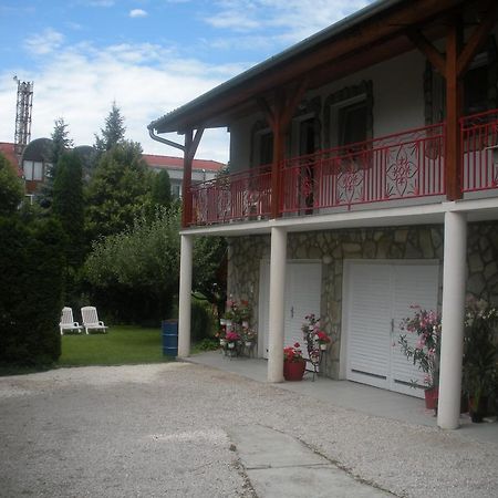 Anna Apartman Heviz Bagian luar foto
