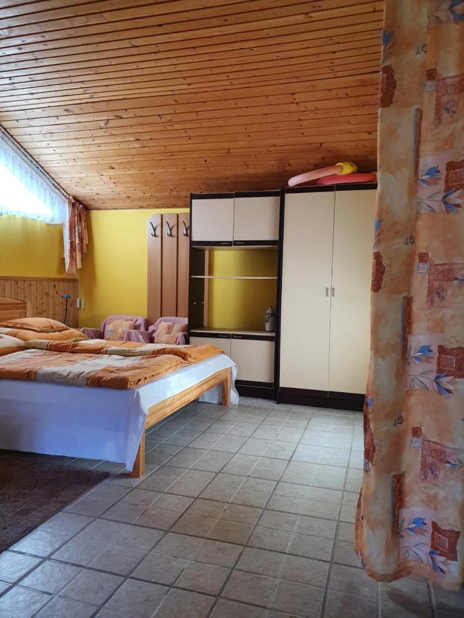 Anna Apartman Heviz Bagian luar foto