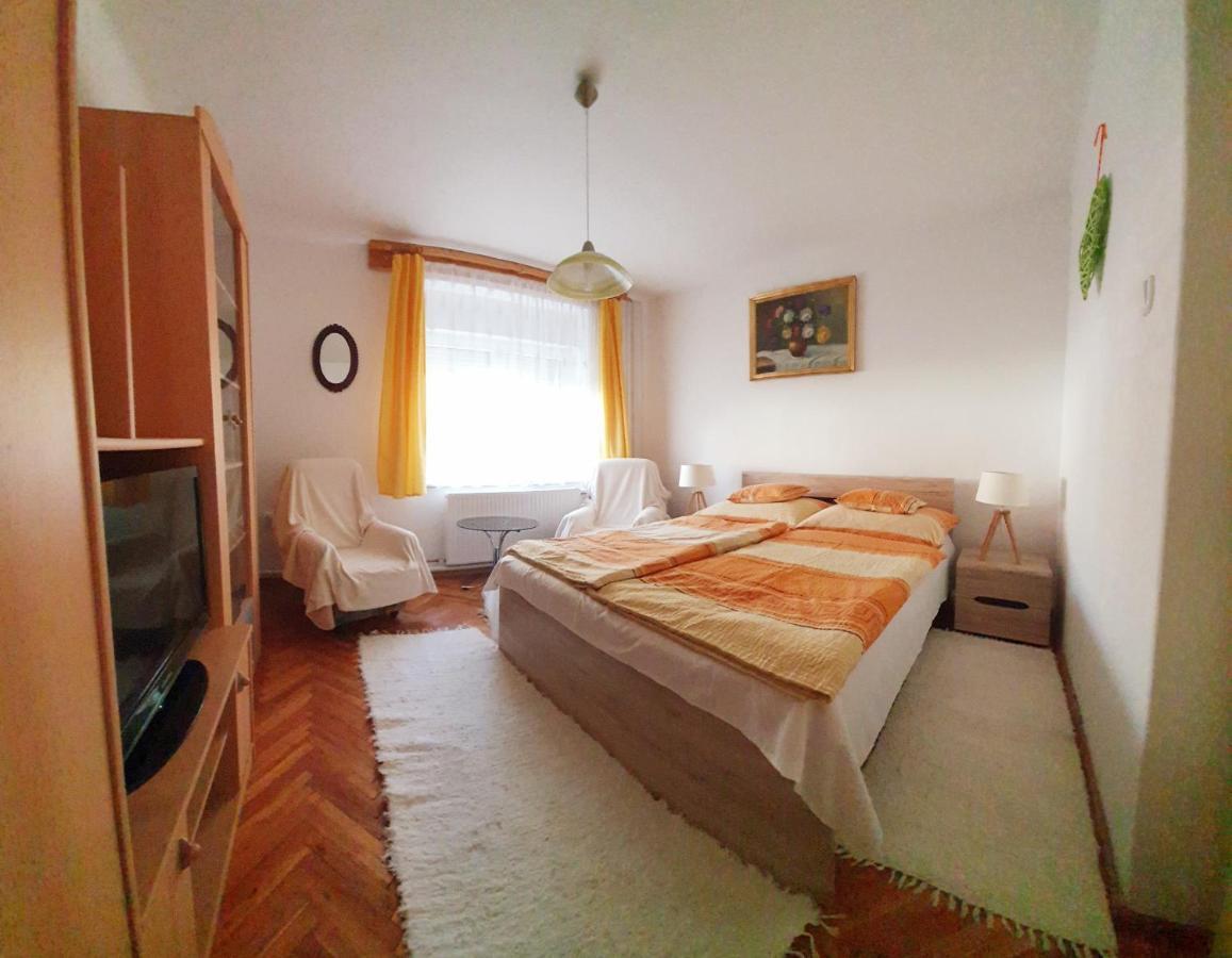 Anna Apartman Heviz Bagian luar foto