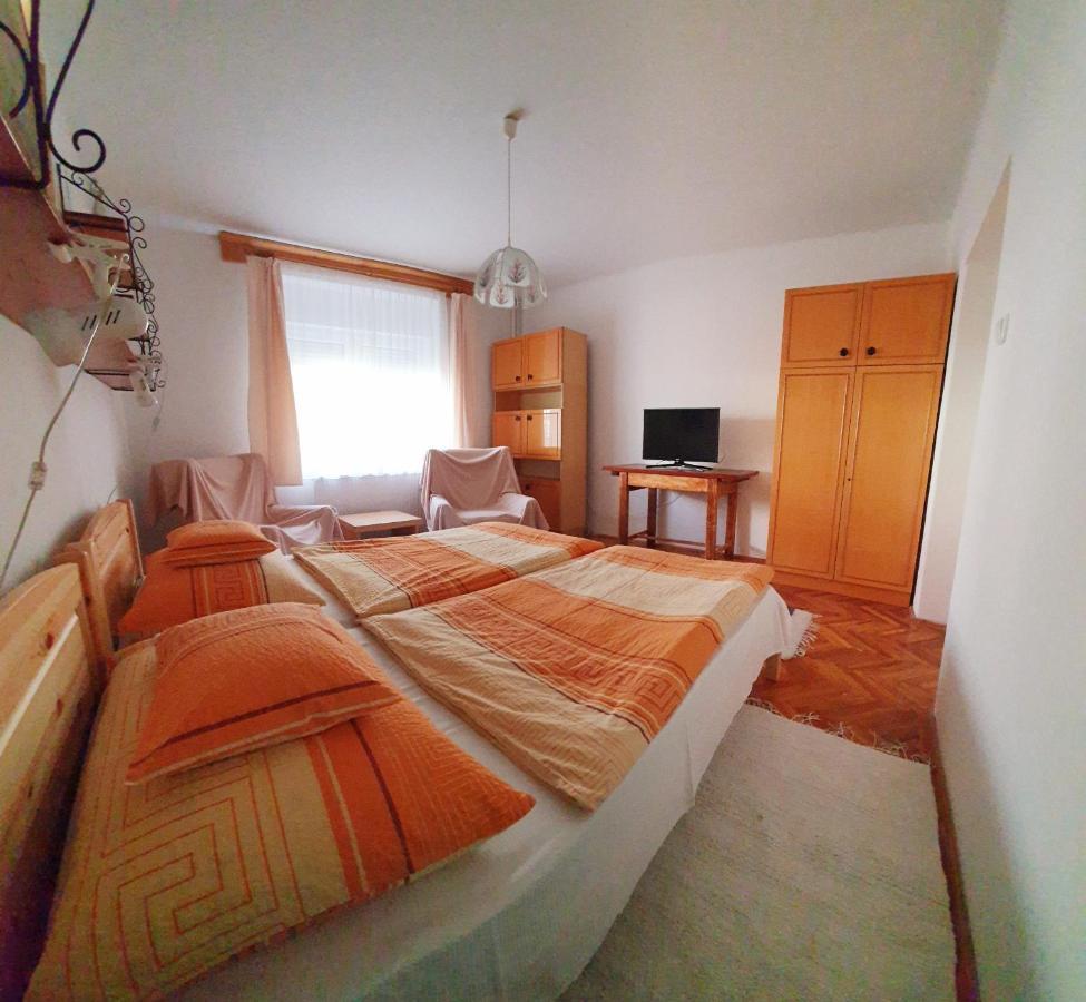 Anna Apartman Heviz Bagian luar foto