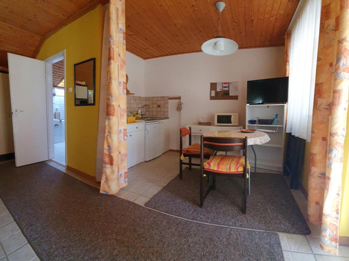 Anna Apartman Heviz Bagian luar foto