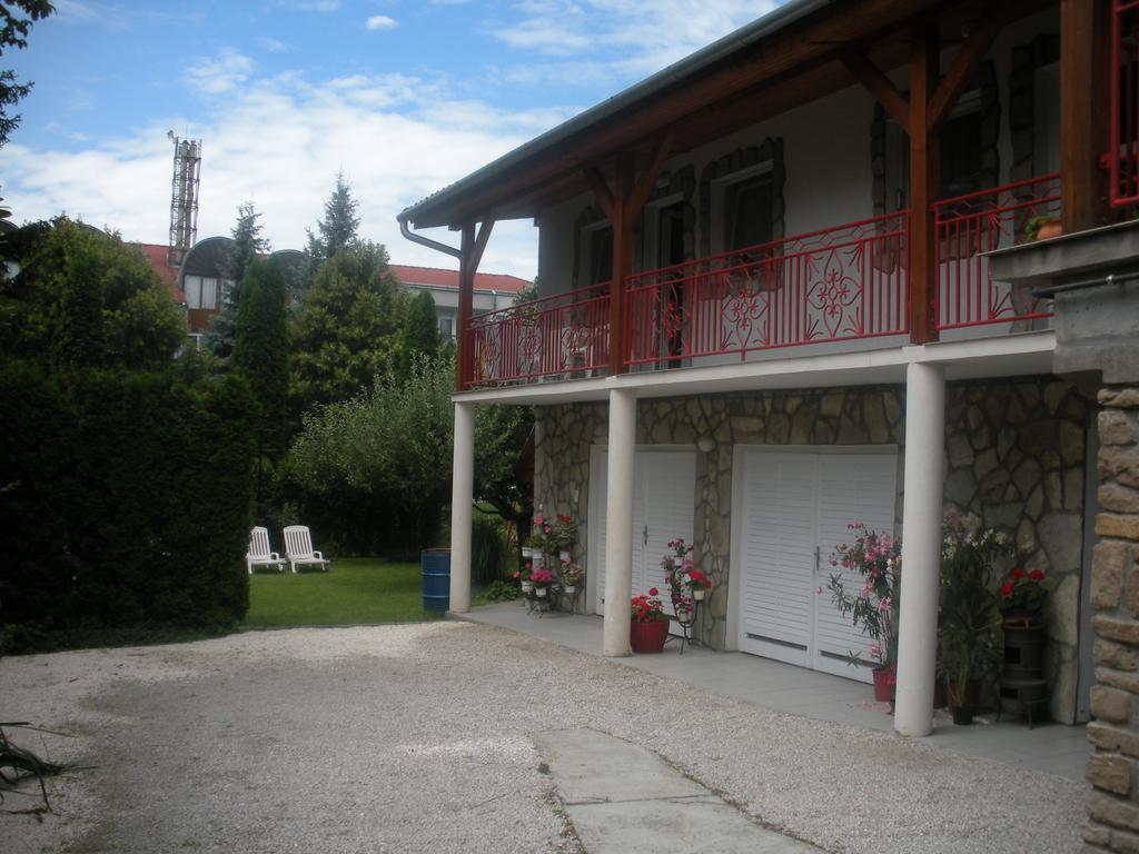 Anna Apartman Heviz Bagian luar foto
